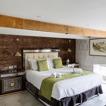 Weston Manor Hotel Room photo