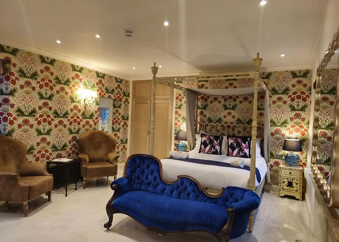 Weston Manor Hotel